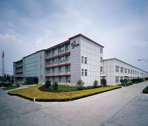 美麗的夜晚 馨藝裝飾攜手主材聯盟商品格吊頂祝您平安夜快樂