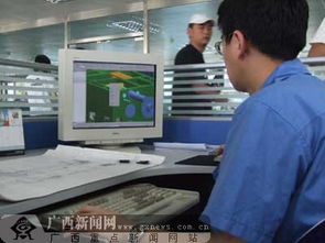 網(wǎng)絡(luò)媒體龍江行 采訪團(tuán)到齊齊哈爾第一機(jī)床廠參觀